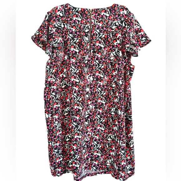 Red Print Shift Dress from Tahari - Picture 3 of 6